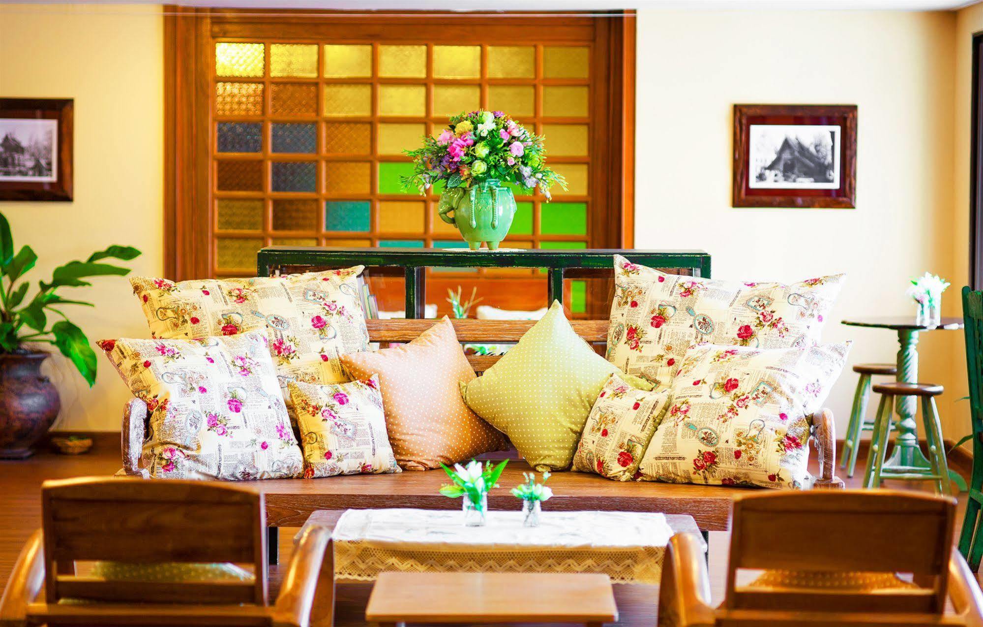 Baan Din Ki Hotell Chiang Mai Exteriör bild